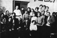 Н.И. Фешин среди учеников Казанской художественной школы. 1910-е гг
